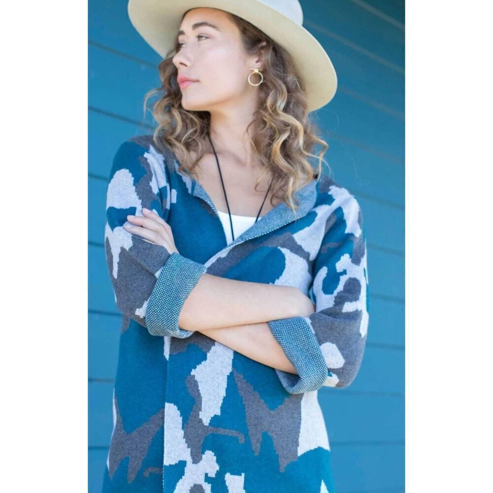 NWOT Indigenous Ink Blot 100% Organic Cotton Cardigan Sweater: Peru: Blue Camo